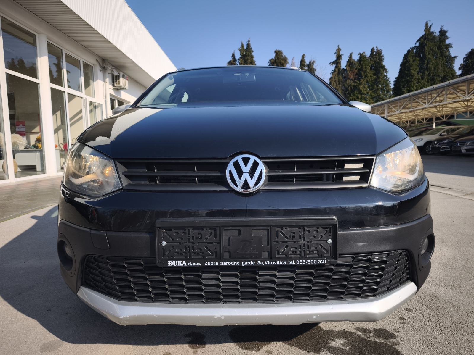 VW Polo CROSS 1,6 TDI AUTOMATSKA KLIMA CRNO NEBO PUTNI KOMPJUTER, fotografija 3