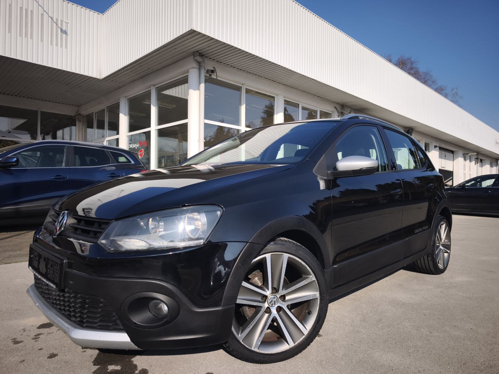 VW Polo CROSS 1,6 TDI AUTOMATSKA KLIMA CRNO NEBO PUTNI KOMPJUTER, fotografija 5