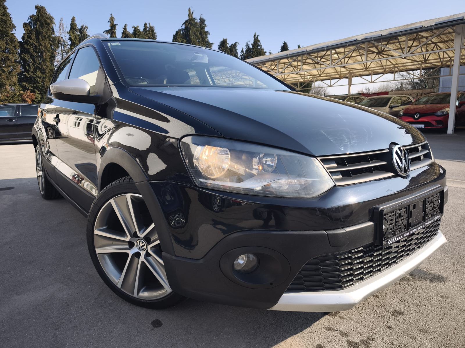 VW Polo CROSS 1,6 TDI AUTOMATSKA KLIMA CRNO NEBO PUTNI KOMPJUTER, fotografija 2
