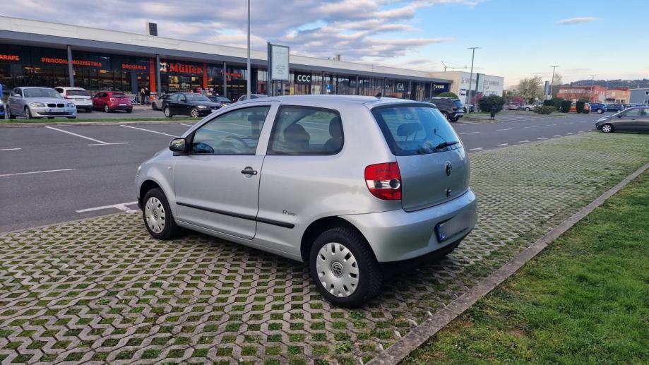 VW Polo Fox KLIMA; 1 VLASNIK: LJETNA RASPRODAJA SAMO 2950 EURA, fotografija 7