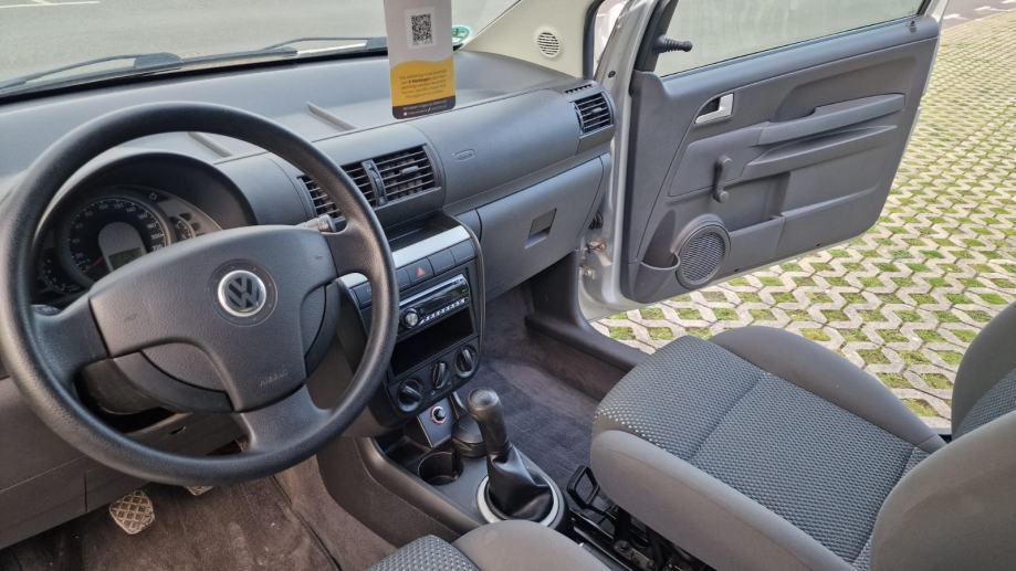 VW Polo Fox KLIMA; 1 VLASNIK: LJETNA RASPRODAJA SAMO 2950 EURA, fotografija 9