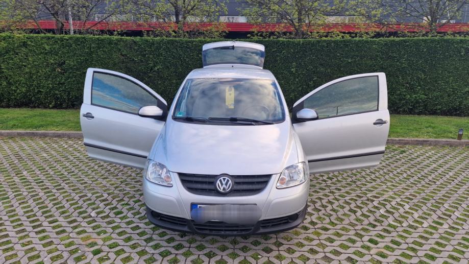 VW Polo Fox KLIMA; 1 VLASNIK: LJETNA RASPRODAJA SAMO 2950 EURA, fotografija 4