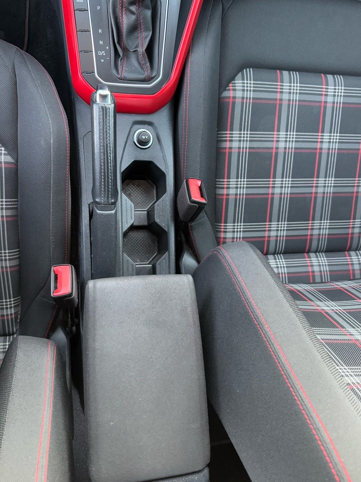 VW Polo GTI 2.0 TSI DSG, fotografija 17