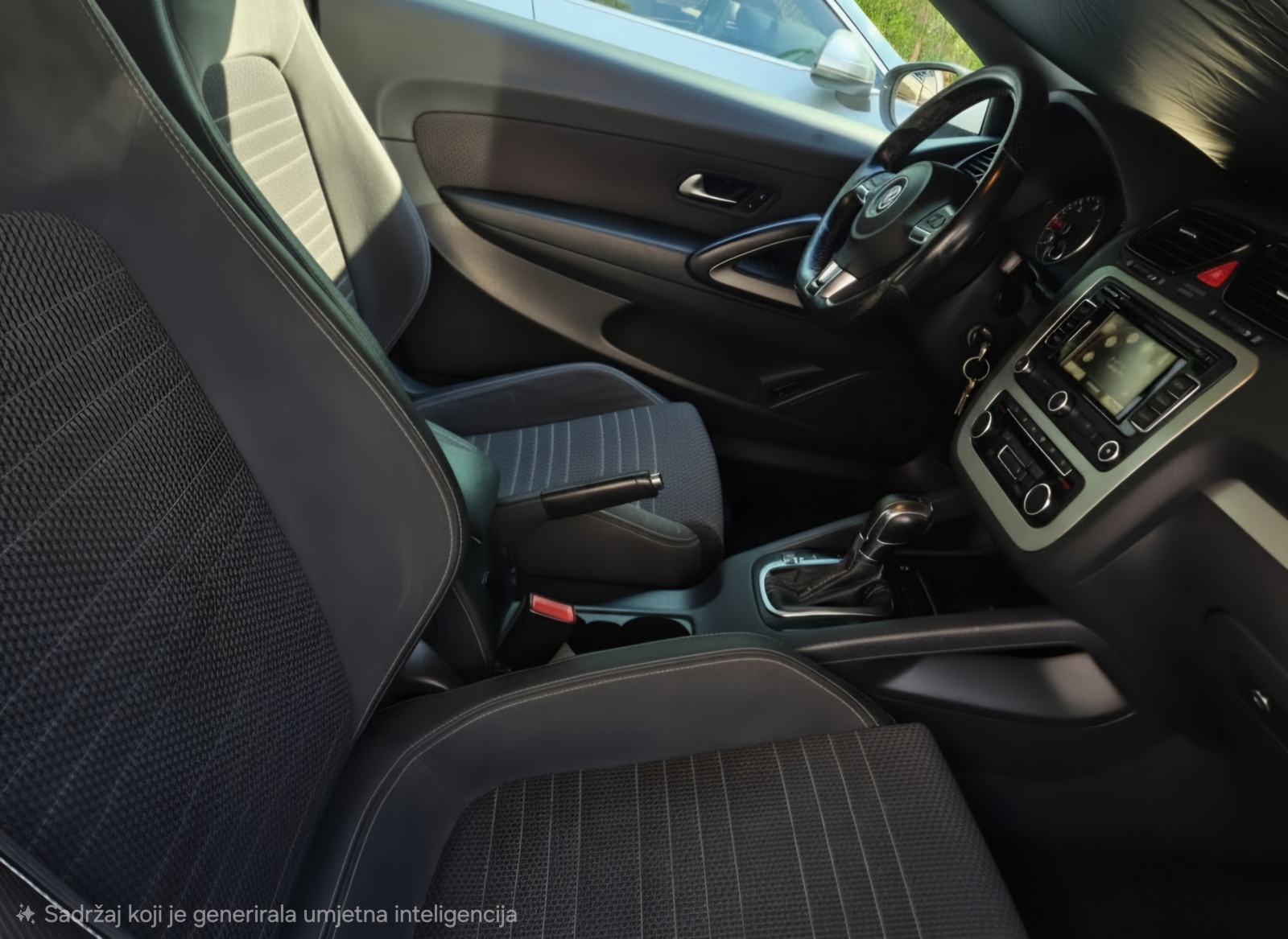 VW Scirocco 2,0 TDI automatik, fotografija 11