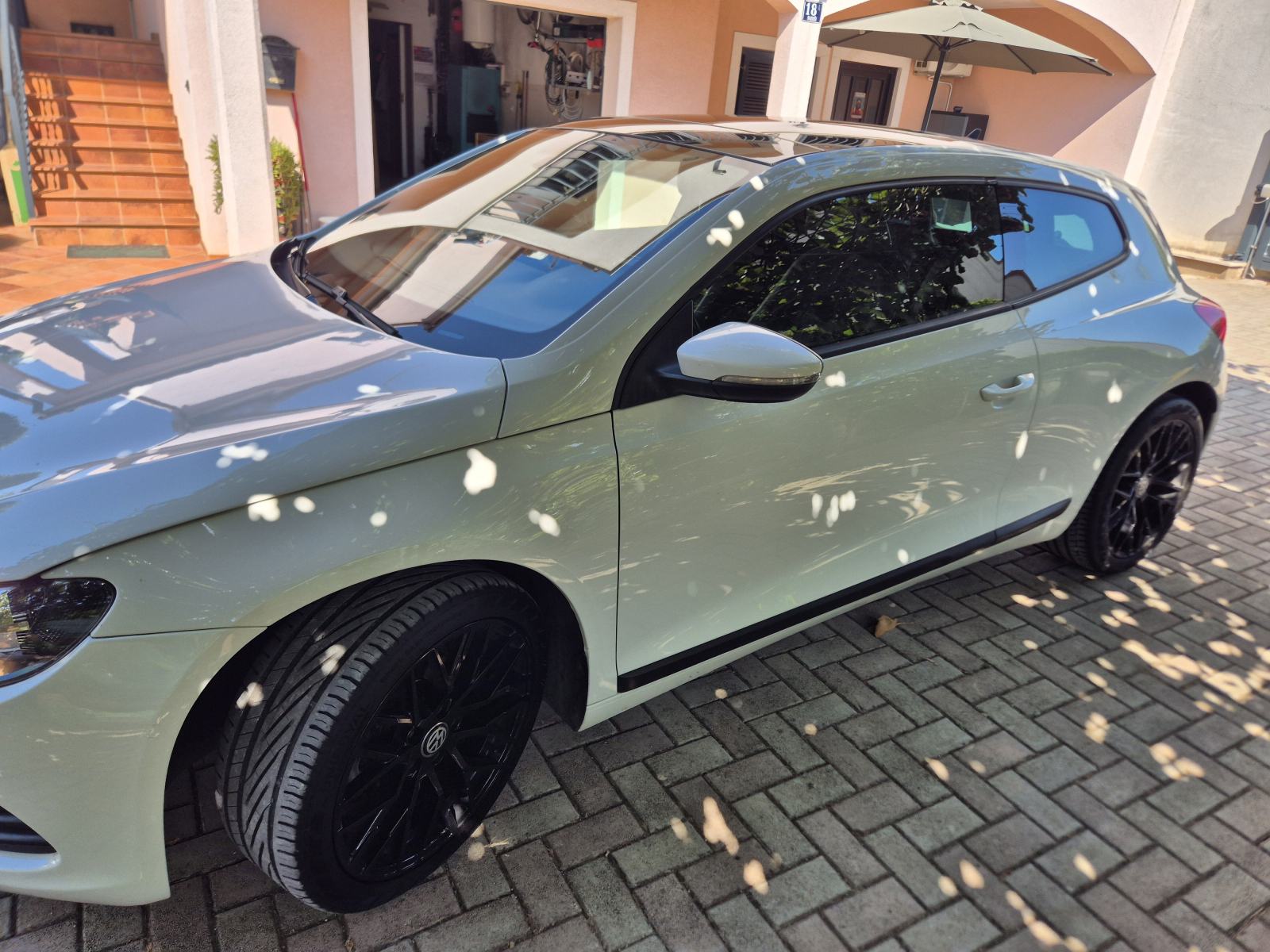 VW Scirocco 2,0 TDI automatik, fotografija 6