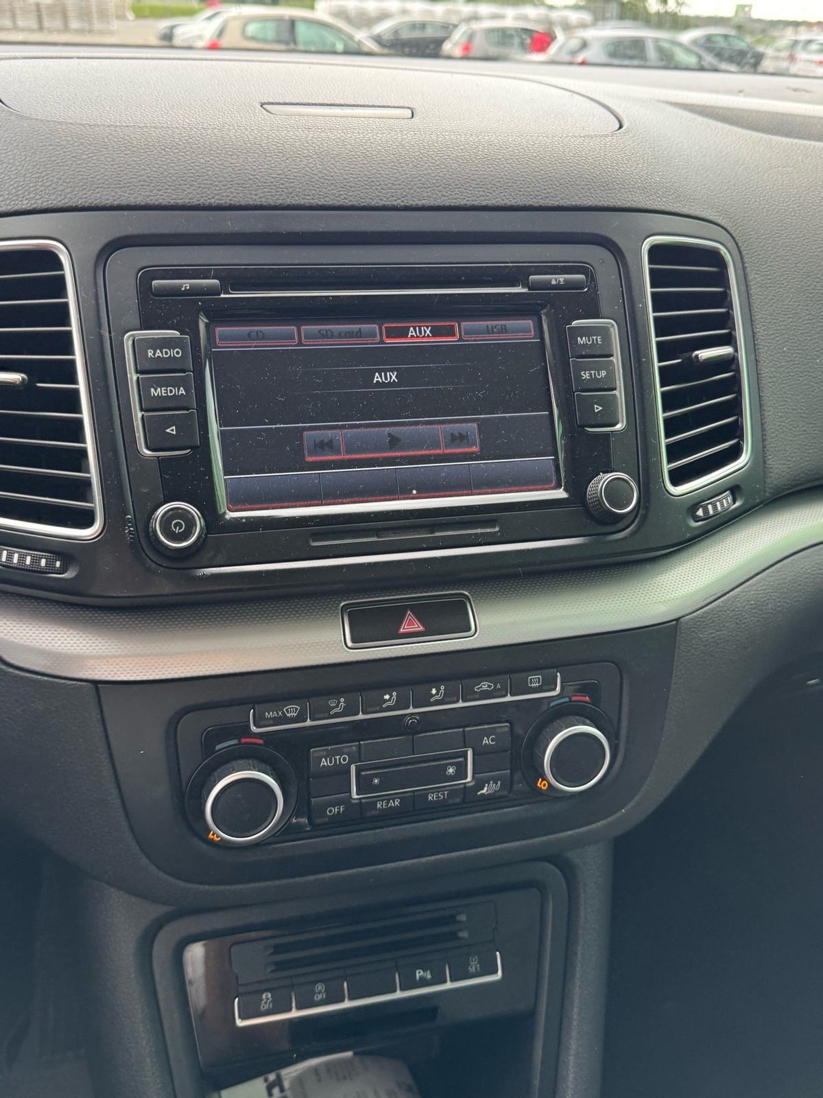 VW Sharan 2,0 TDI 7 sjedala reg 5/2027, fotografija 4