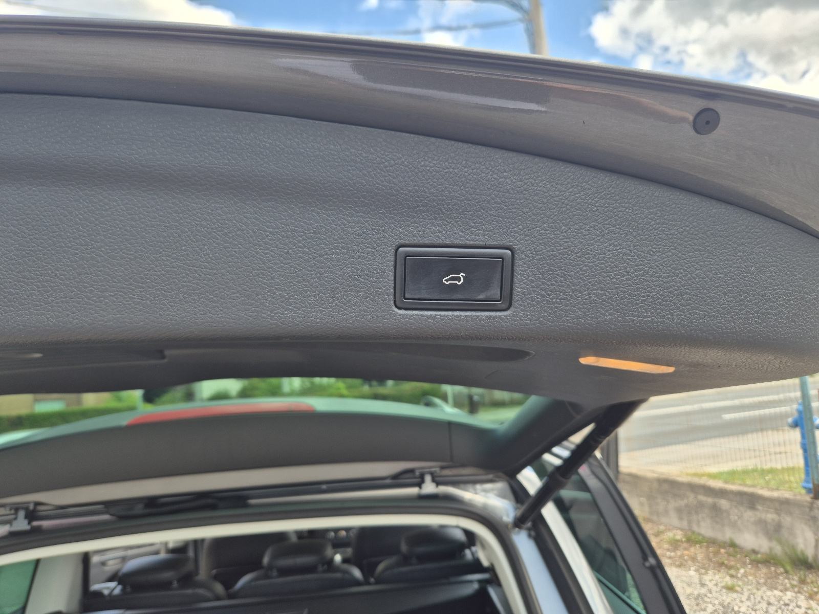 VW Sharan 2,0 TDI BMT DSG PANORAMA,KOŽA,7 SJEDALA, fotografija 18