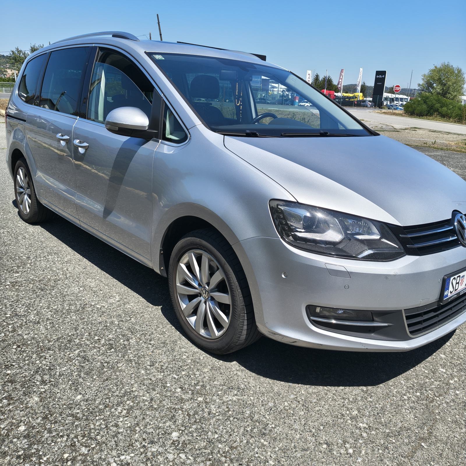 VW Sharan 2,0 TDI BMT, fotografija 3