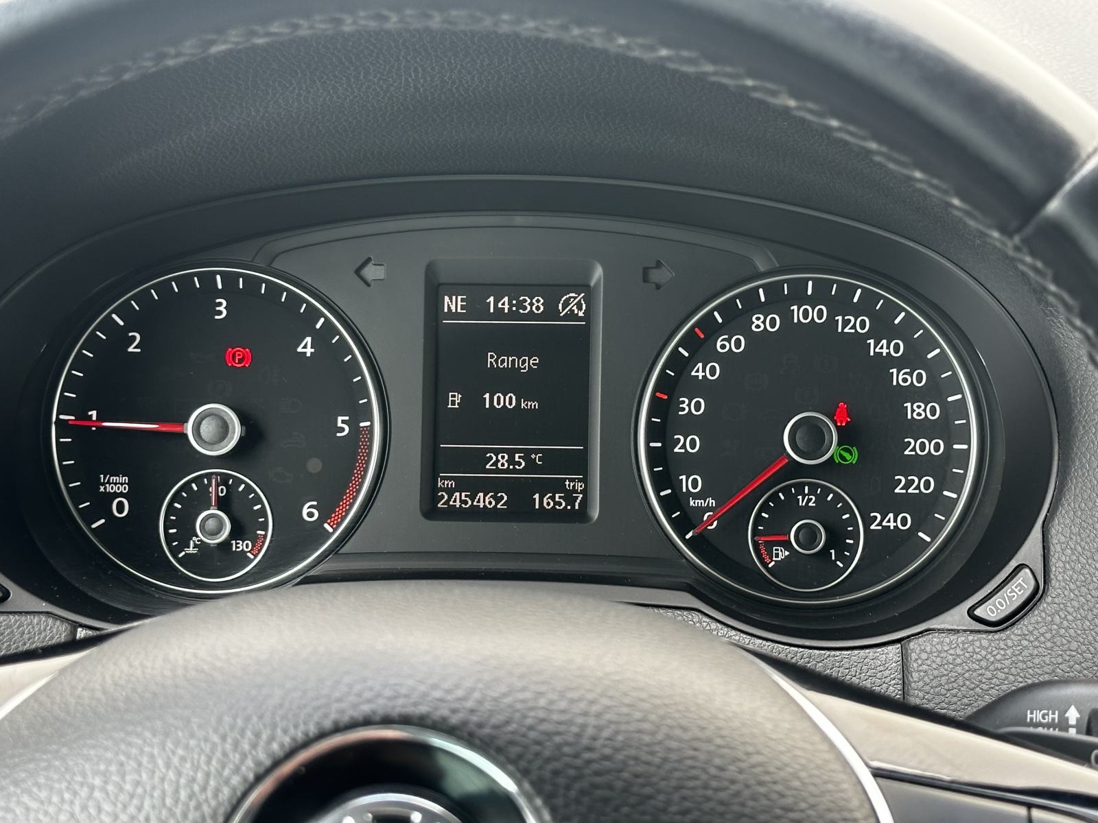 VW Sharan 2,0 TDI BUSINESS DSG/F1/PARK PILOT/TEMPOMAT/EL.PRTLJAŽNIK, fotografija 17