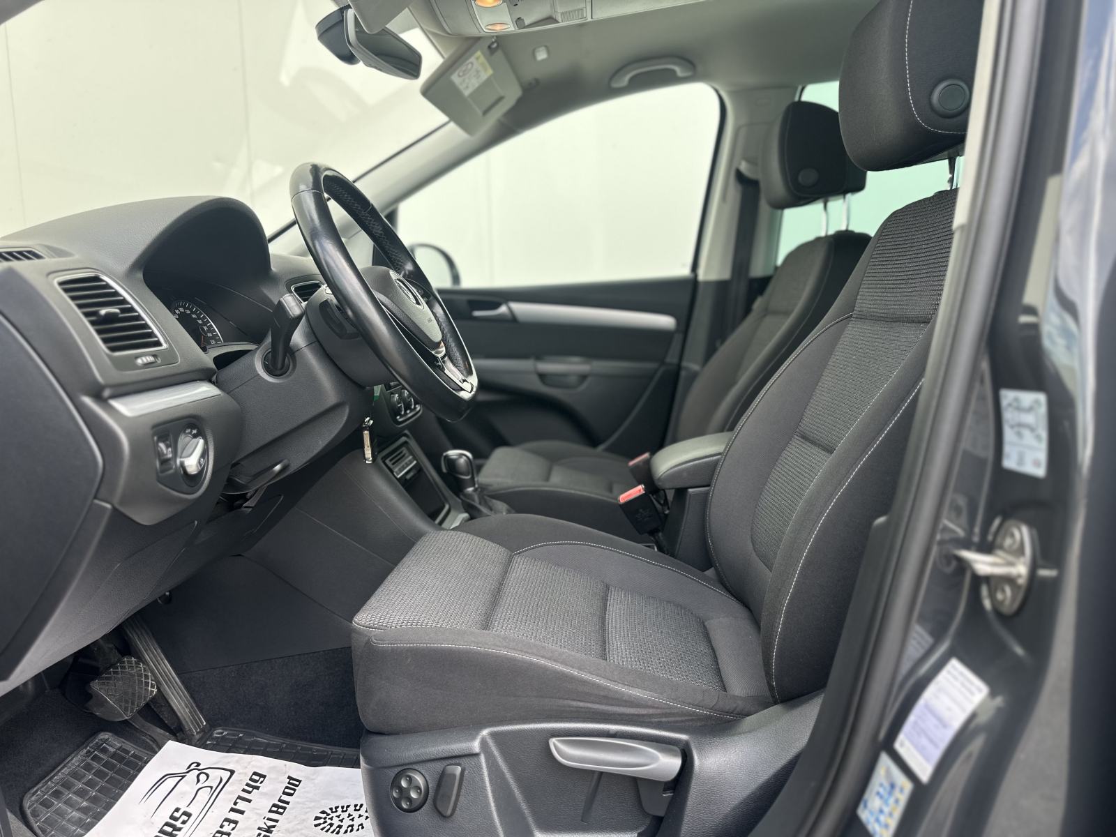 VW Sharan 2,0 TDI BUSINESS DSG/F1/PARK PILOT/TEMPOMAT/EL.PRTLJAŽNIK, fotografija 7