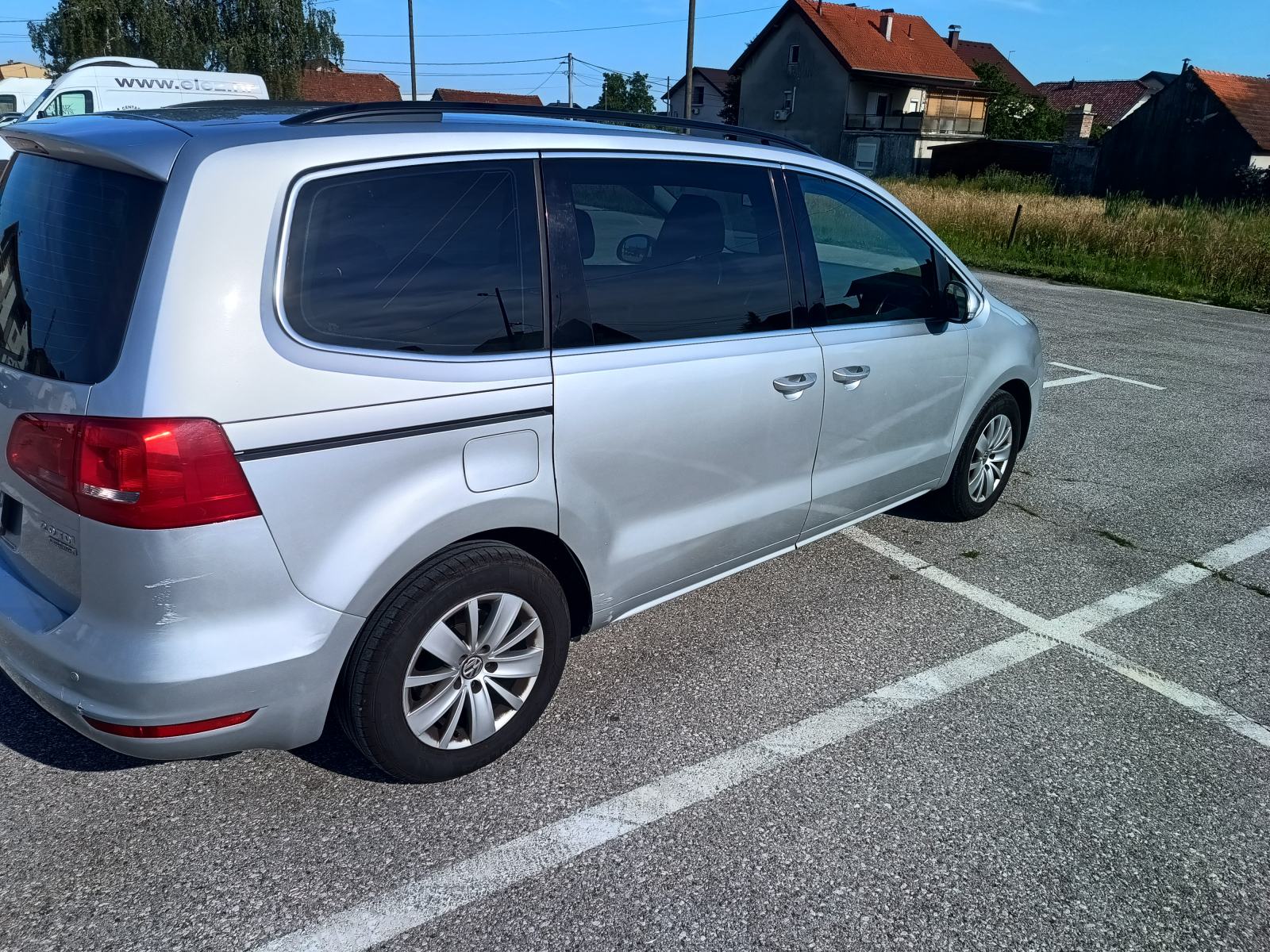 VW Sharan 2,0 TDI NAVI, Parking senzori, fotografija 2