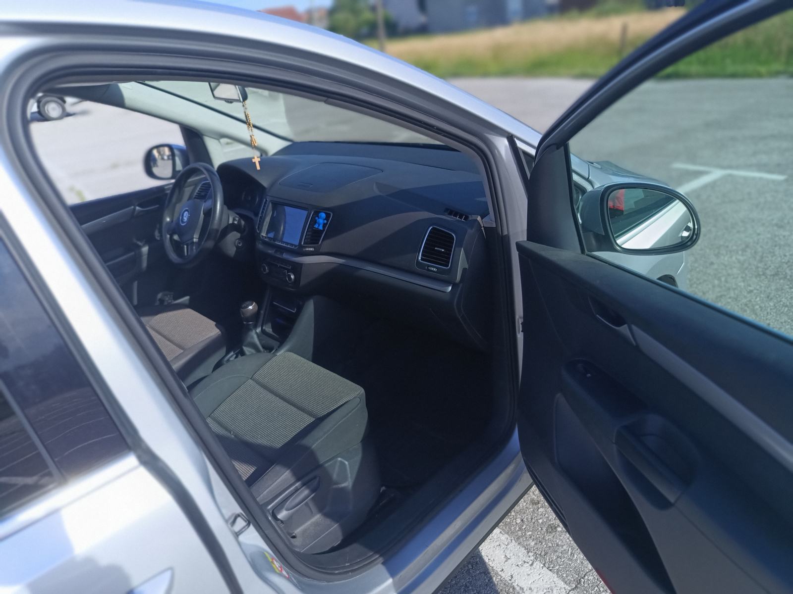 VW Sharan 2,0 TDI NAVI, Parking senzori, fotografija 6