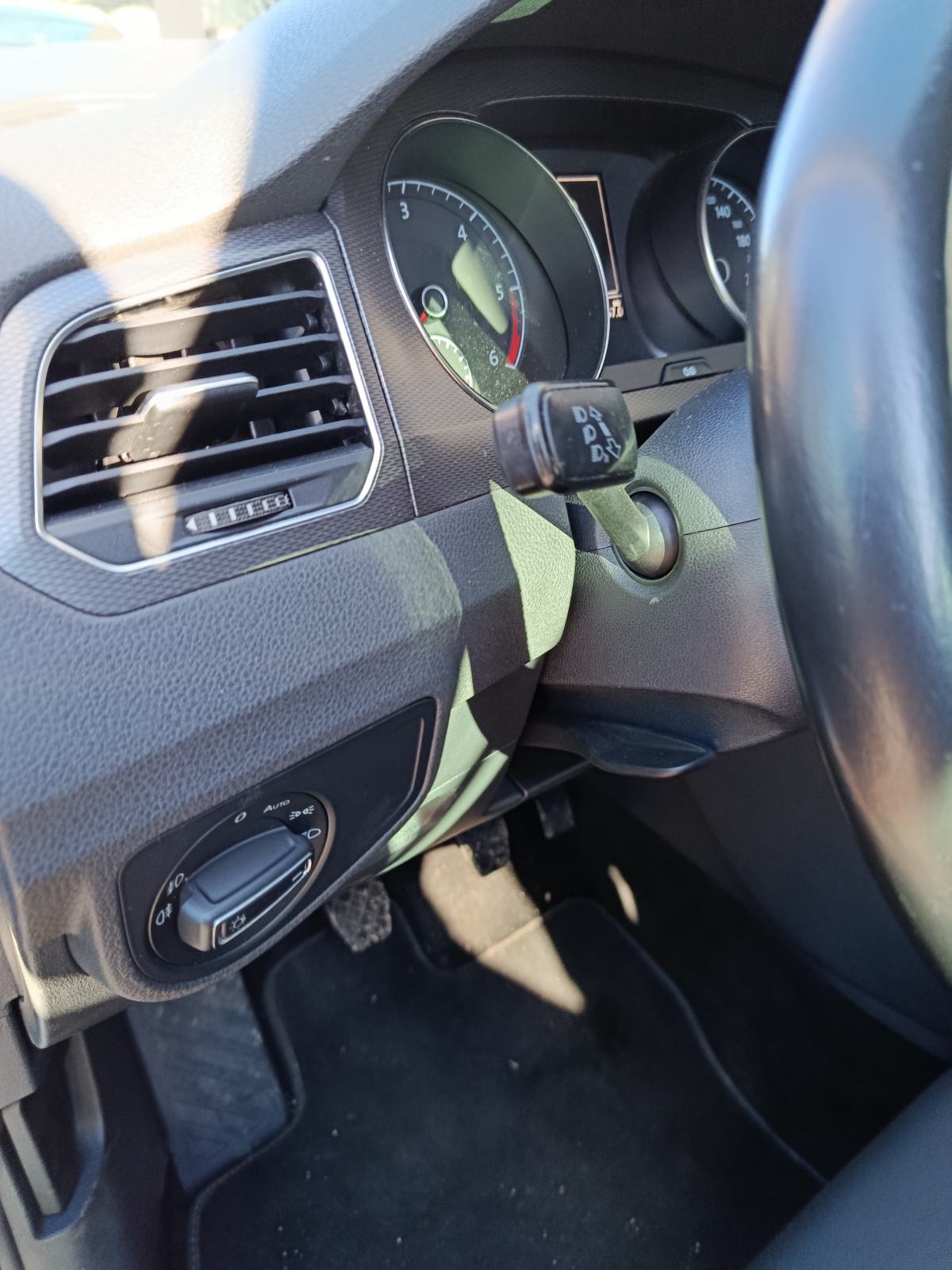 VW Sportsvan 1.6tdi Lounge, fotografija 7