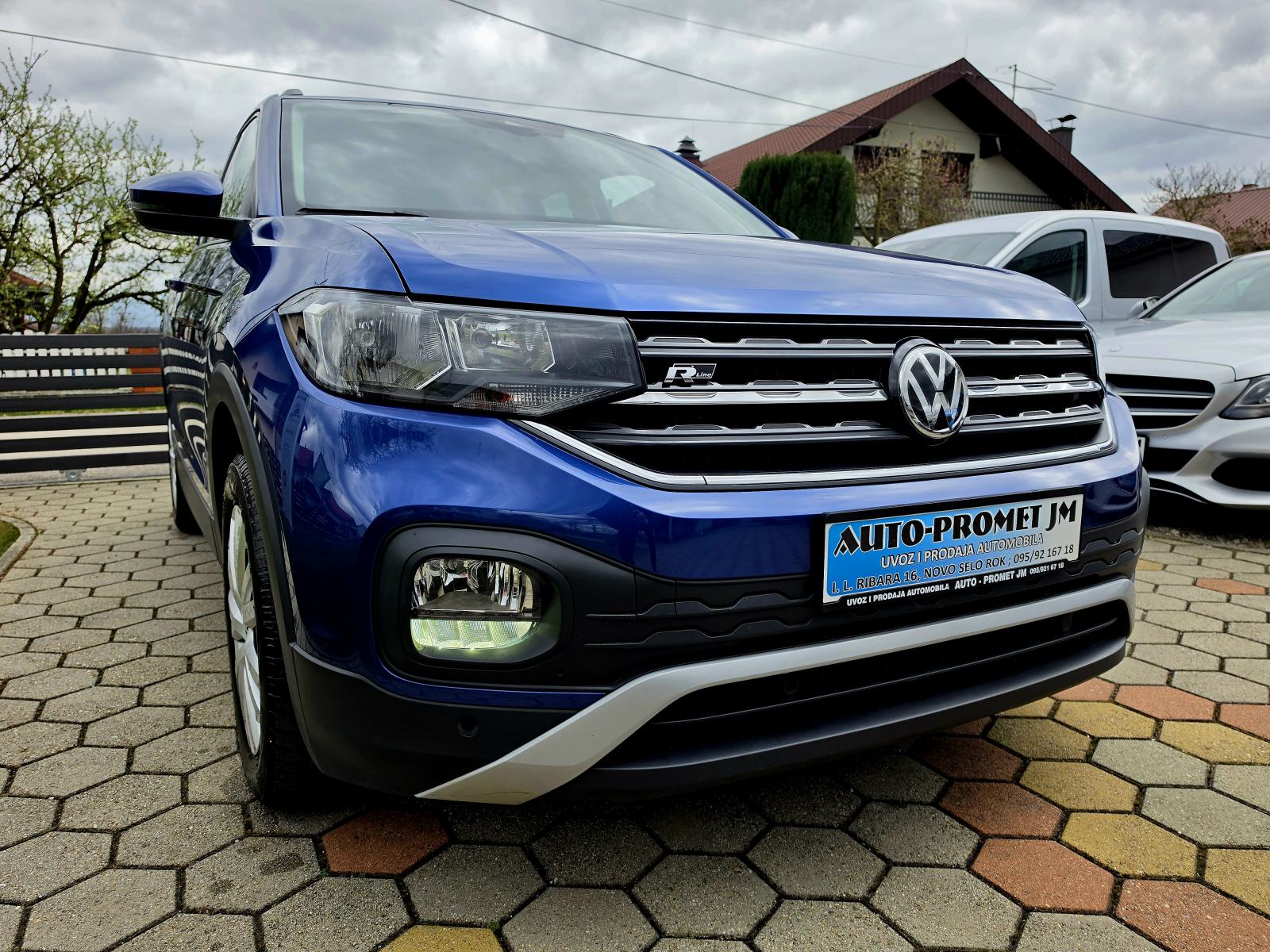 VW T-Cross 1,0 BENZIN,,ODLIČAN,,SERVISNA,,73330KM, fotografija 3