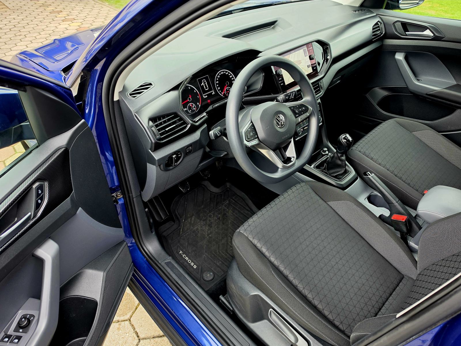 VW T-Cross 1,0 BENZIN,,ODLIČAN,,SERVISNA,,73330KM, fotografija 12