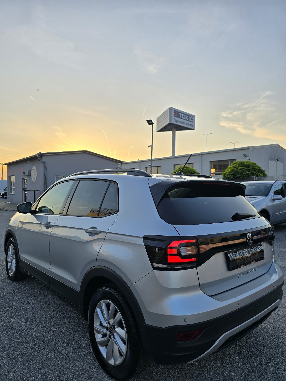 VW T-CROSS 1,0 TSI * DSG * 33 000 KM * 2023.G. * PDV * LIZING *JAMSTVO, fotografija 3