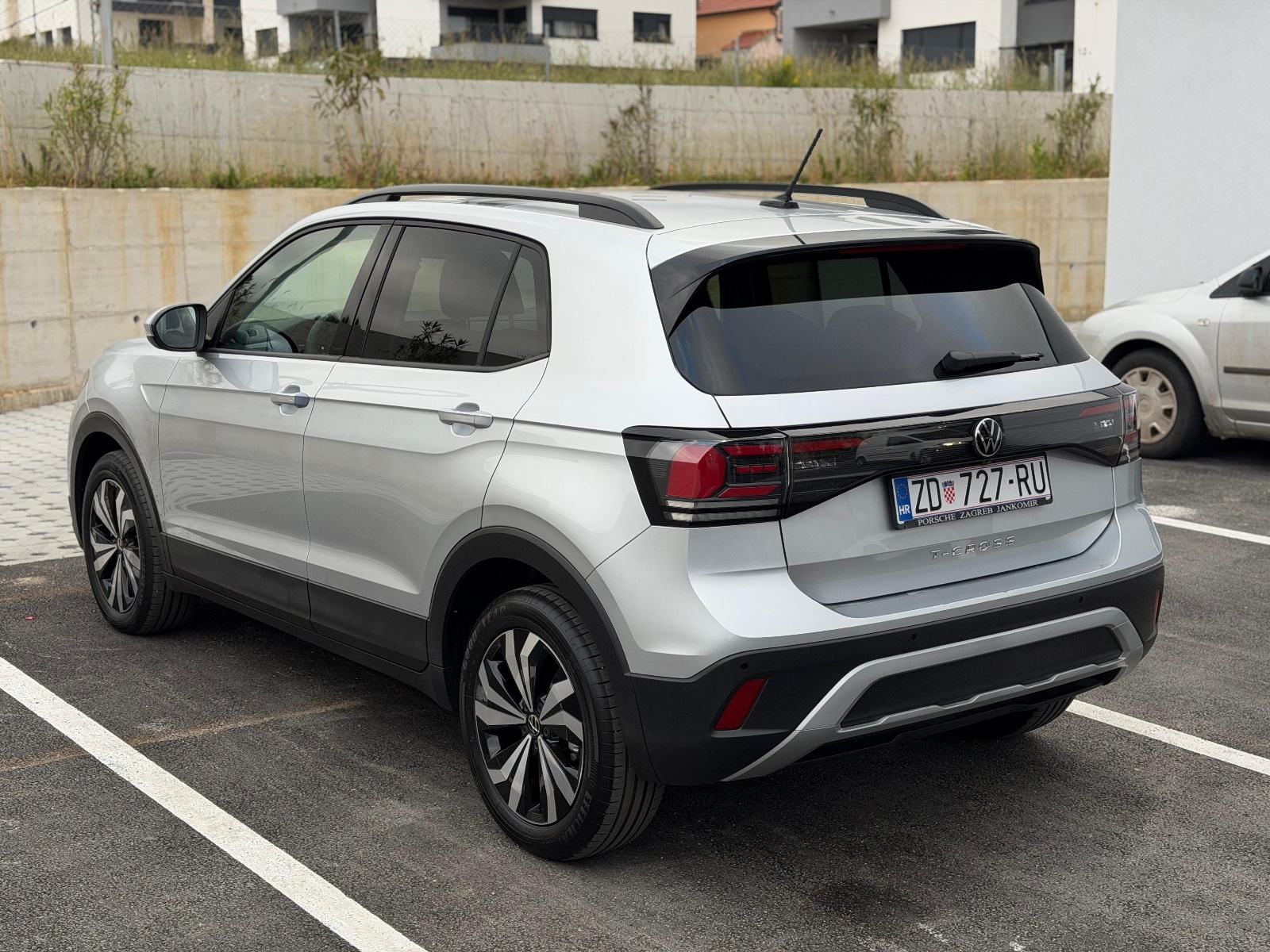 VW T-Cross 1,0 TSI DSG ,LIFE PLUS ,2500 KM !!, fotografija 4
