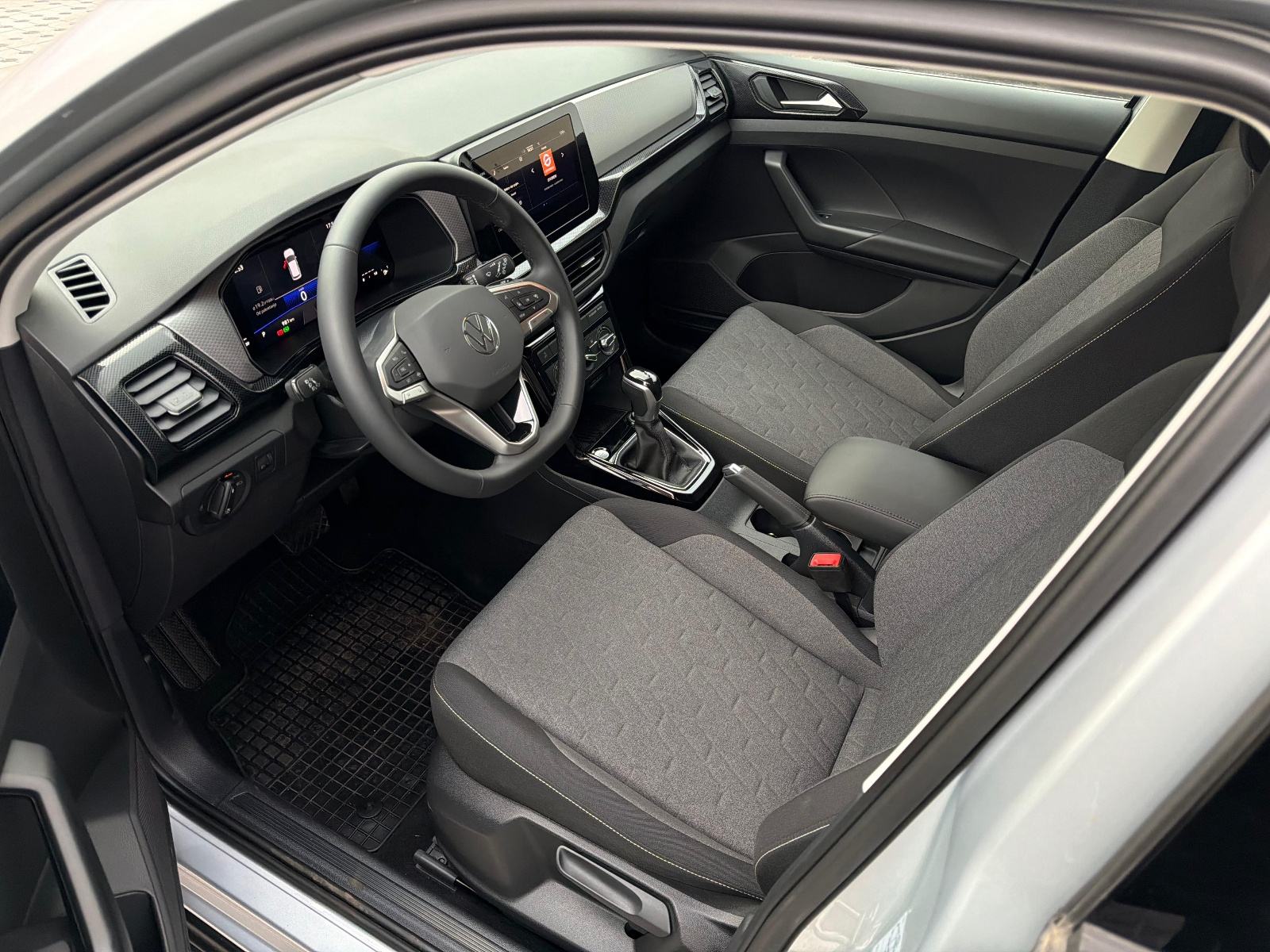 VW T-Cross 1,0 TSI DSG ,LIFE PLUS ,2500 KM !!, fotografija 8