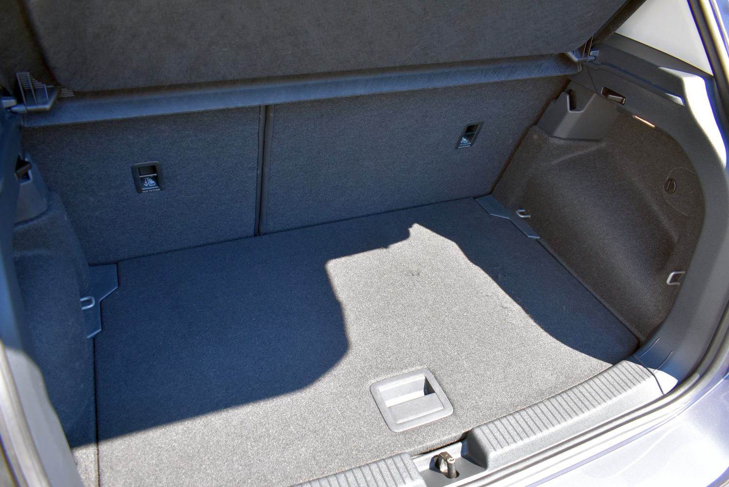 VW T-Cross 1,0 TSI *HR* JAMSTVO, MALO KM., TEHNIČKI U CIJENI, fotografija 9