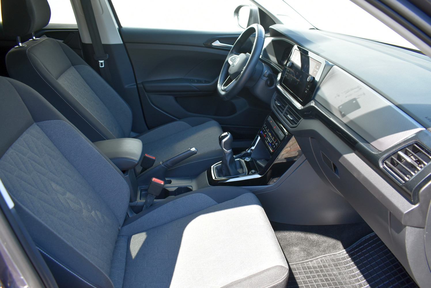 VW T-Cross 1,0 TSI *HR* JAMSTVO, MALO KM., TEHNIČKI U CIJENI, fotografija 5