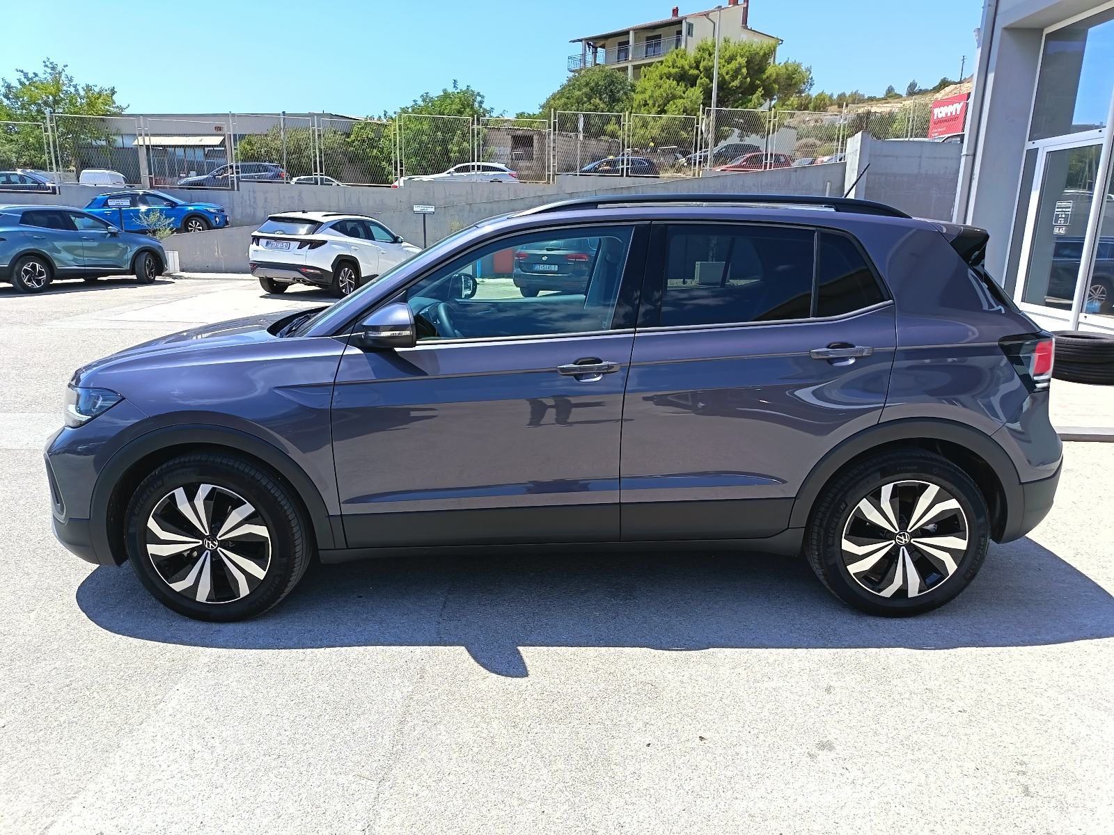 VW T-Cross 1,0 TSI LIFE+ DSG,tvorničko jamstvo, dostupan 15.10.26!, pogled izvana - slika 4