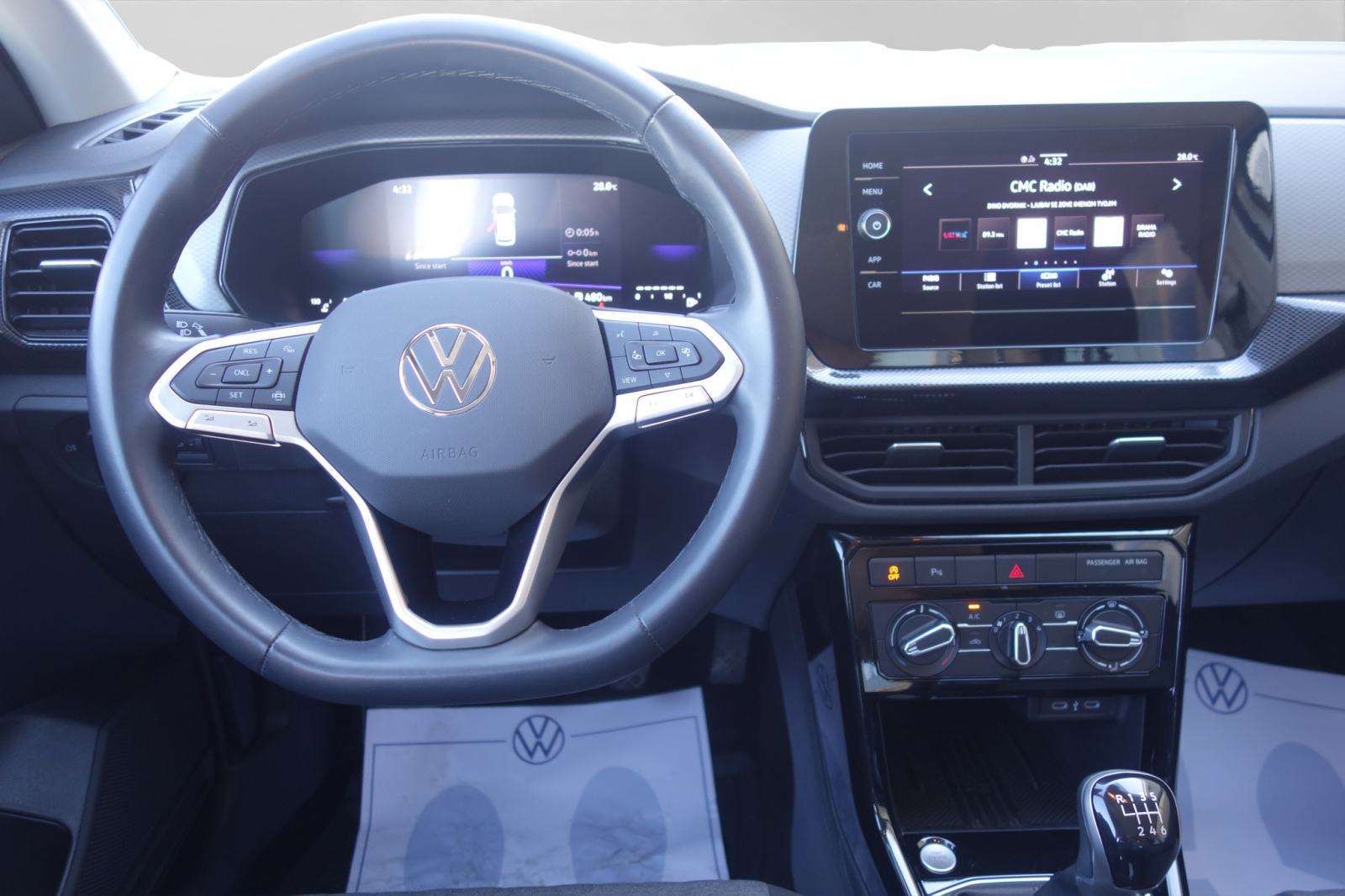 VW T-Cross 1,0 TSI , LIFE PLUS , 85 KW, fotografija 13