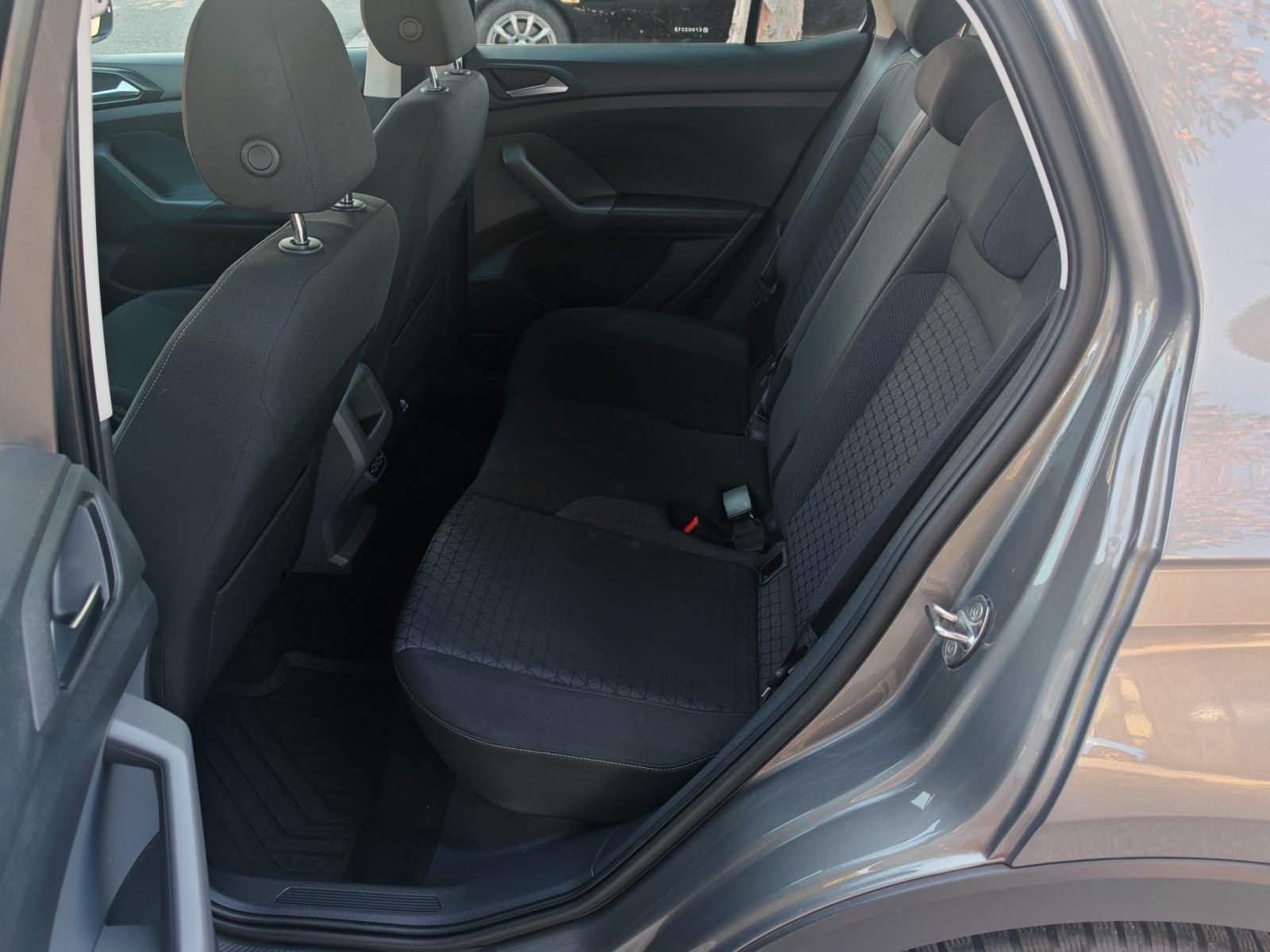 ⭐VW T-Cross 1,0 TSI◽MRTVI KUT◽FRONT ASSIST◽LANE ASSIST◽JAMSTVO 12mj✔️⭐, fotografija 20