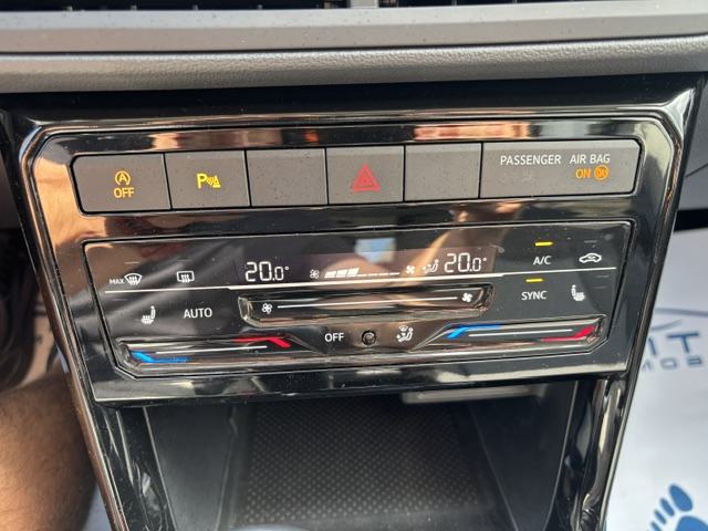 VW T-Cross 1,0 TSI, NAVIGACIJA, GRIJANJE SJEDALA, SENZORI, SERVISNA, fotografija 16