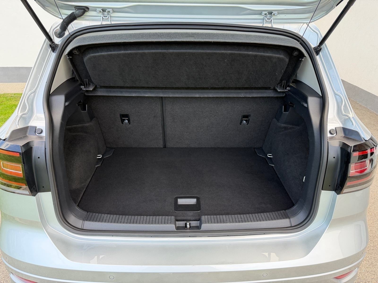 VW T-Cross 1,0 TSI R-LINE,VIRTUAL, Jamstvo premium, fotografija 12