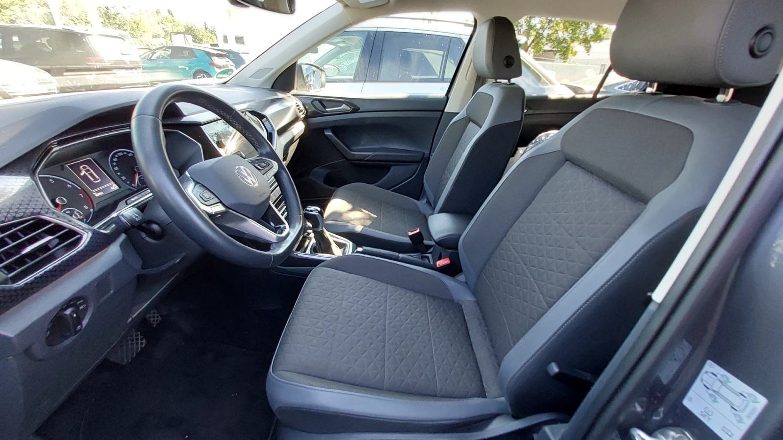 VW T-Cross 1,0 TSI STYLE DSG NAV,LED,KAMERA,TVOR.JAMSTVO,6.384,33€*3, fotografija 7