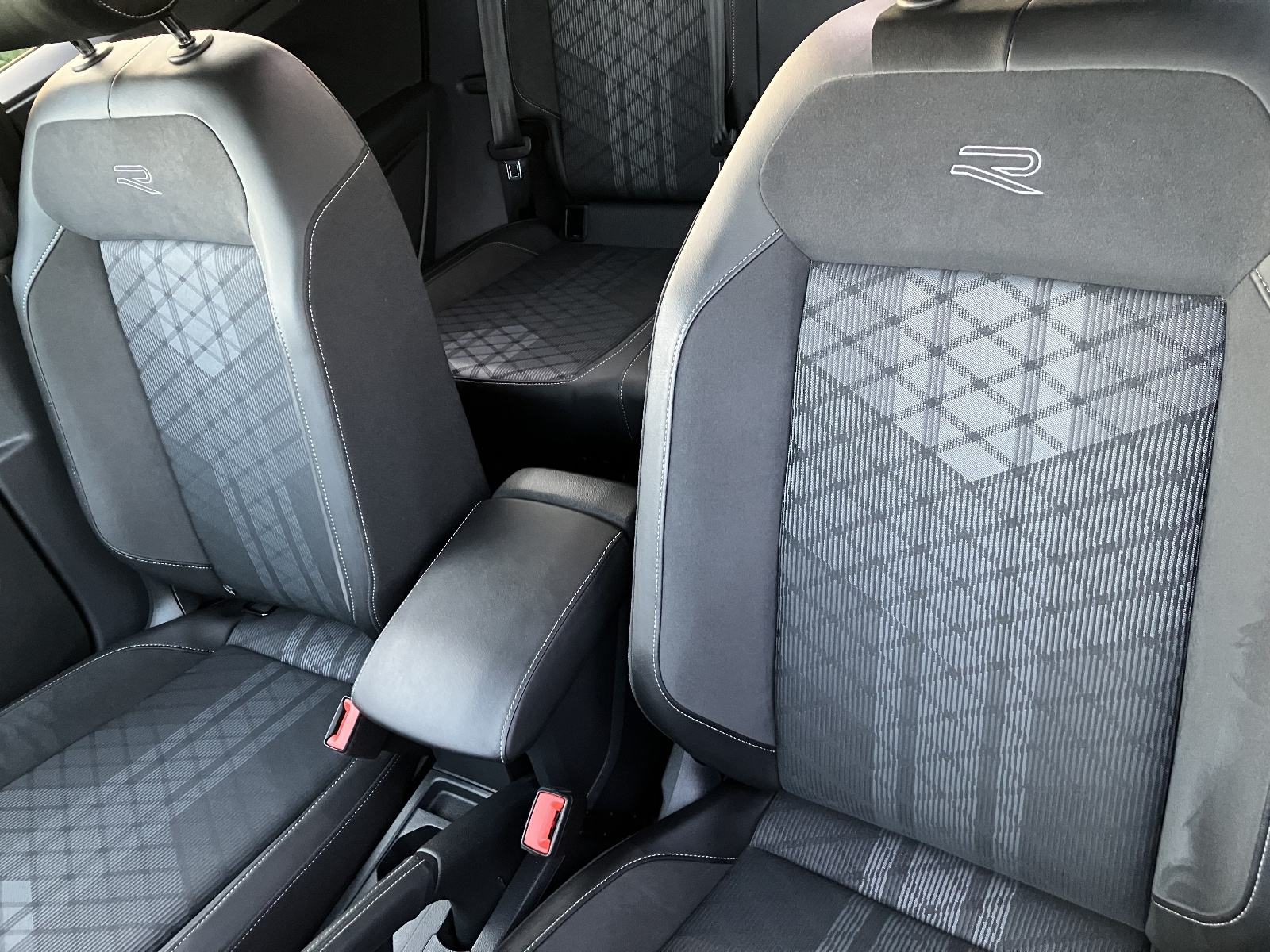 VW T-Cross 1,5 TSI DSG IQ =LED R=Line, fotografija 16