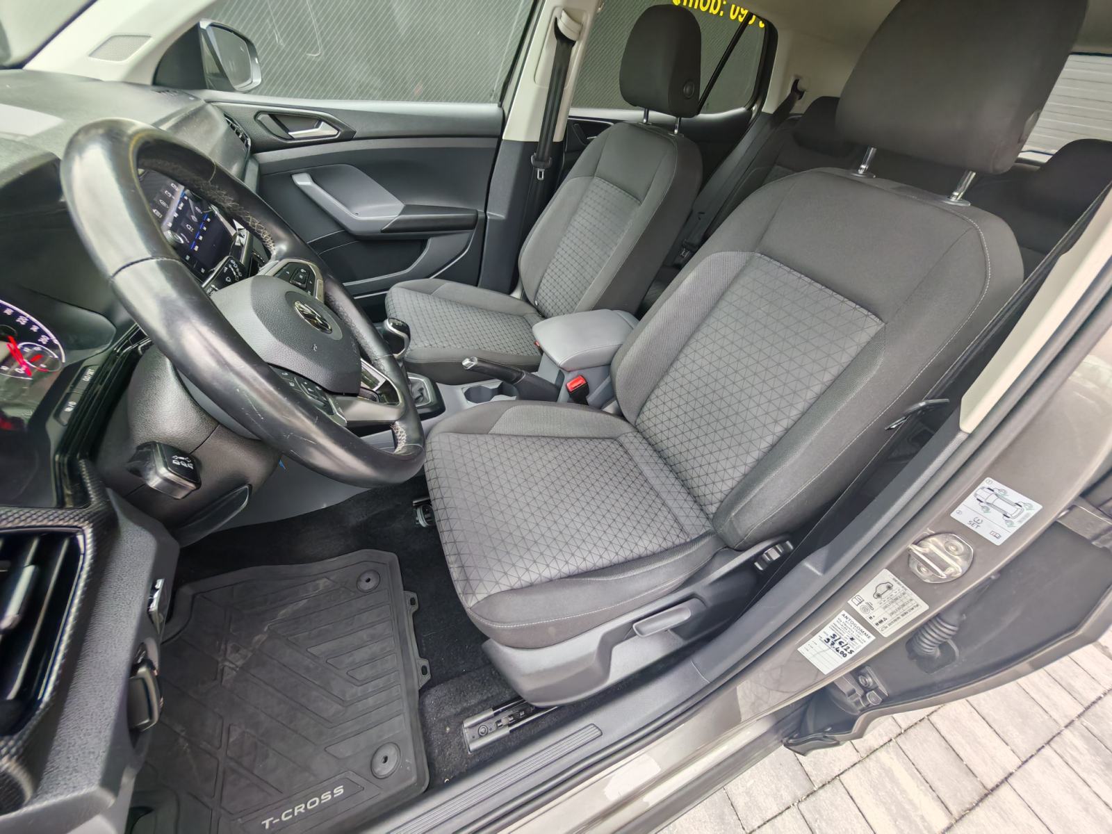 ⭐VW T-Cross 1,6 TDI◽MRTVI KUT◽FRONT ASSIST◽LANE ASSIST◽PDC⭐, fotografija 17