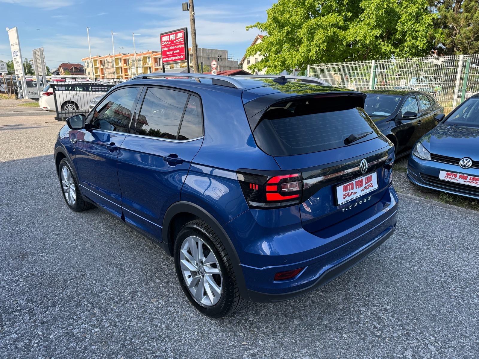 VW T-Cross 1.6 TDI // R-LINE DSG - 1.vlasnik, TOP STANJE, fotografija 3