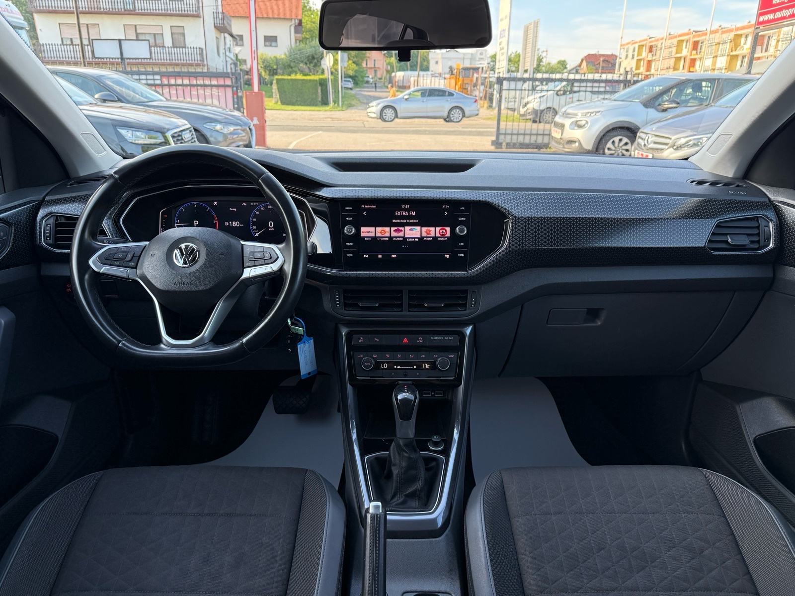 VW T-Cross 1.6 TDI // R-LINE DSG - 1.vlasnik, TOP STANJE, fotografija 16