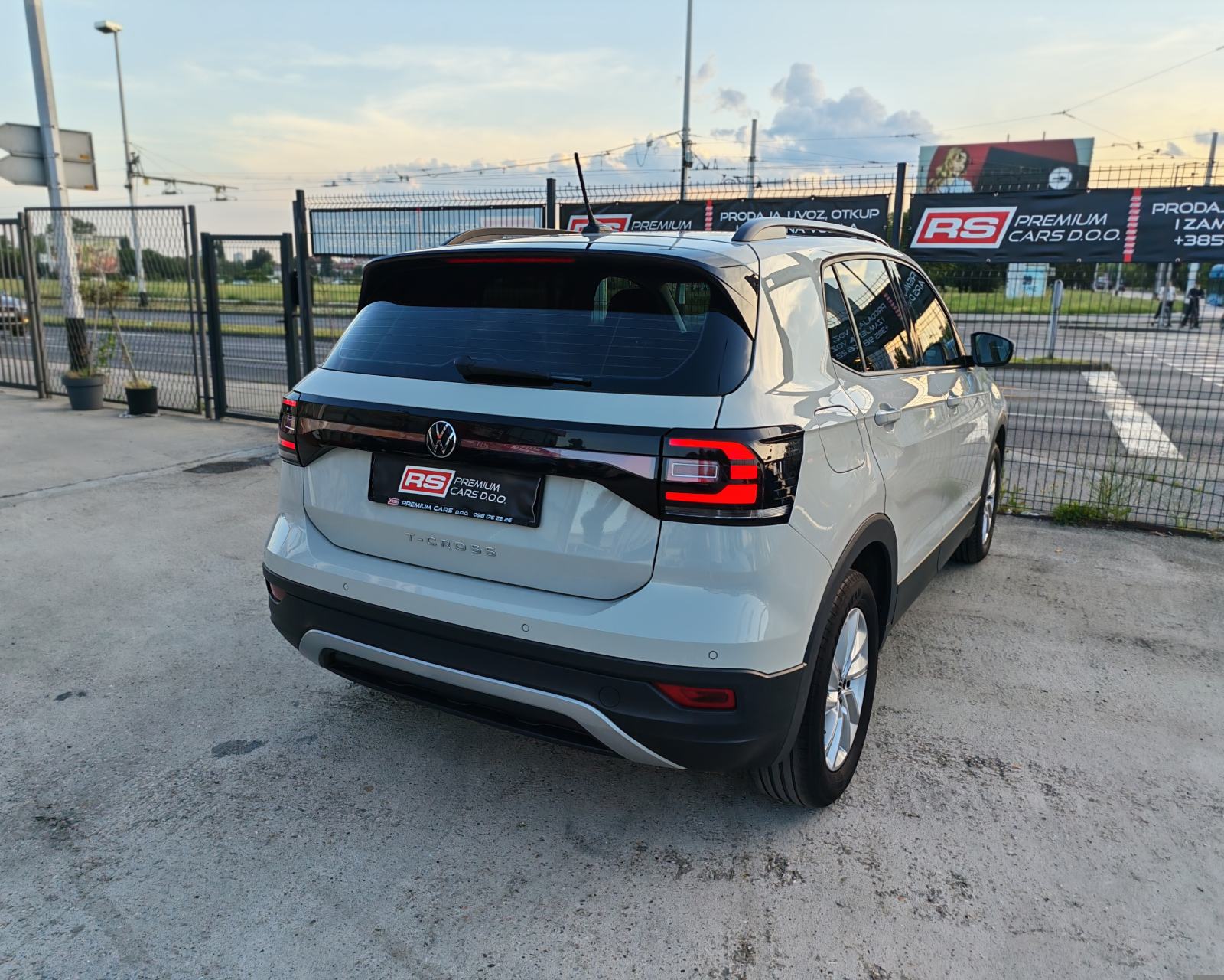 VW T-CROSS TSI 110 DSG, VIRTUAL, CARPLAY, PDC, ALU, KLIMA, JAMSTVO 12M, fotografija 10