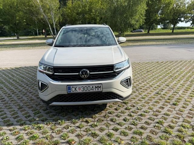 T-Cross DSG R line plus-1. vl. leasing bez učešća, digital cockpit..., fotografija 8