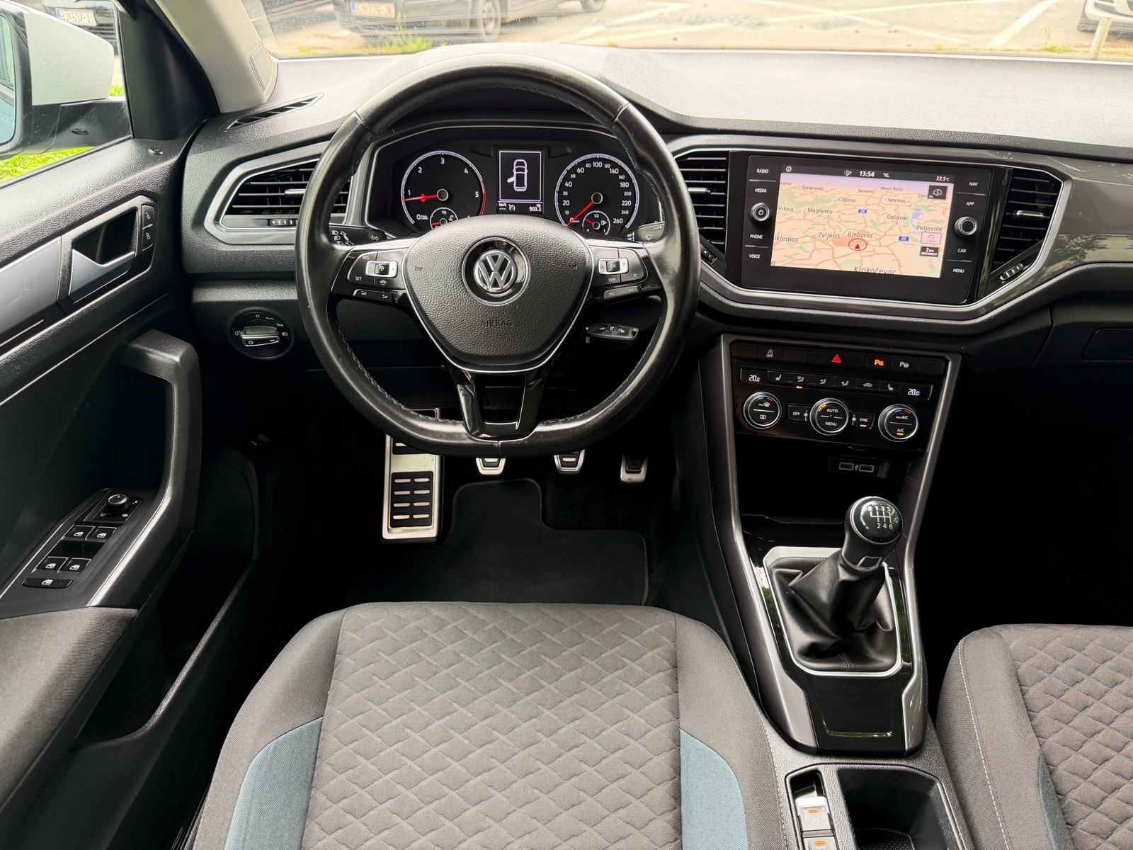 VW T Roc 1.6 Tdi * iQ * Navi * Gr sjedala * KUKA * TOP STANJE!, fotografija 10