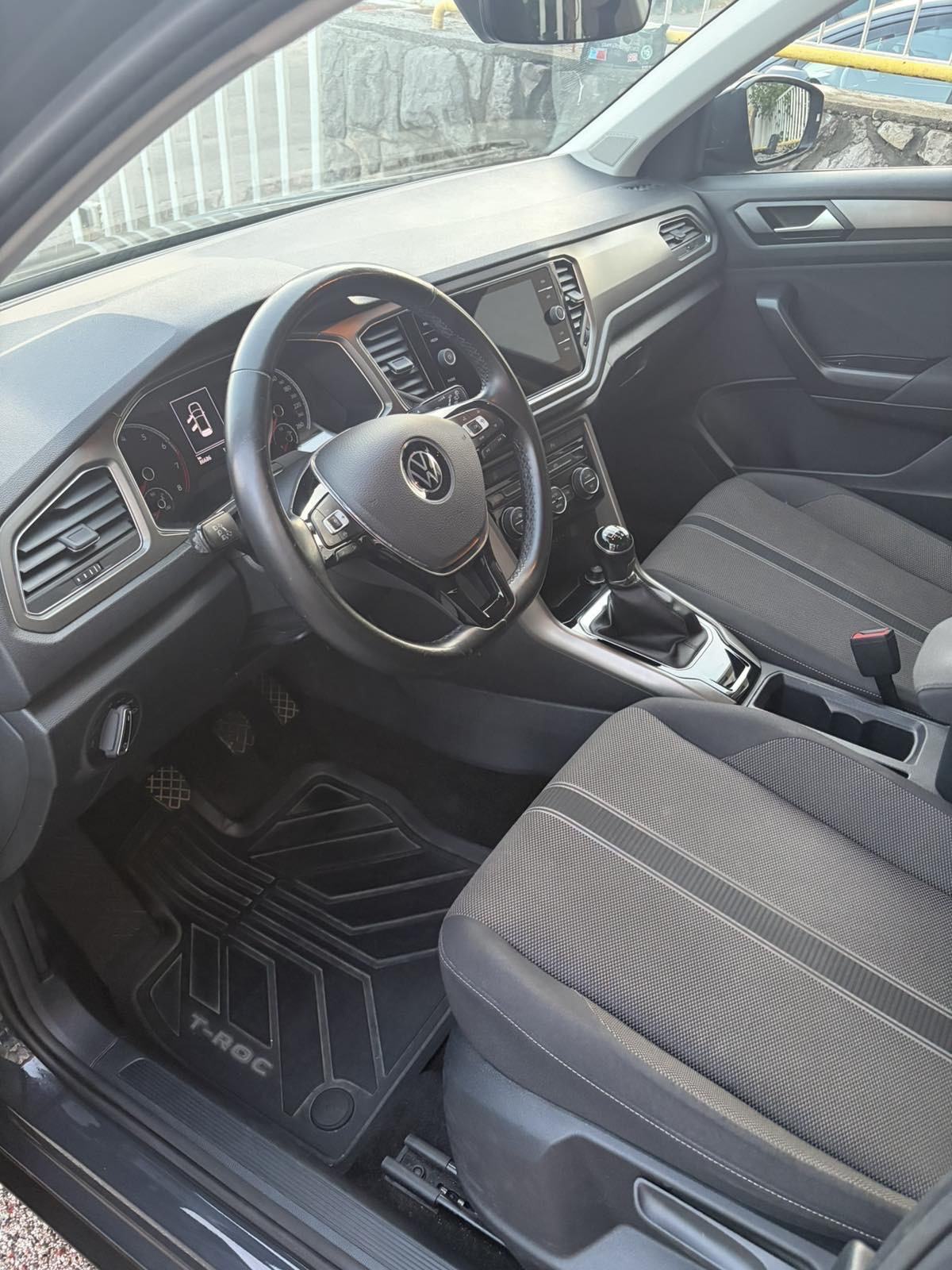 VW T-Roc 1,0 TSI Design - 1.reg 2021., HR, 1.vlasnik, ACC, LED, TOP, fotografija 13