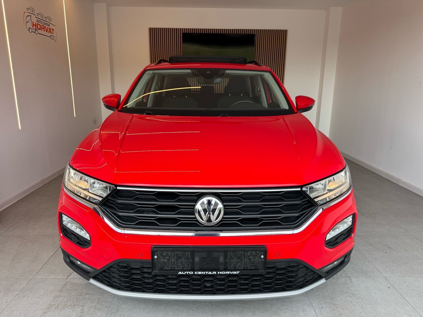VW T-Roc 1,0 TSI Design 2019.; 1. vl.; Nije uvoz; Panorama; Alu;..., fotografija 3