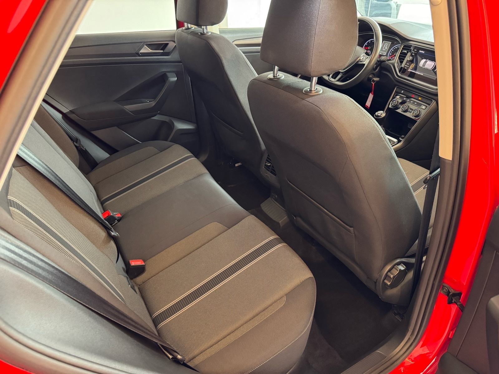 VW T-Roc 1,0 TSI Design 2019.; 1. vl.; Nije uvoz; Panorama; Alu;..., fotografija 11