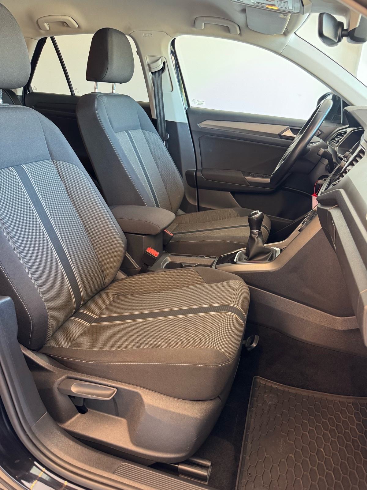 VW T-Roc 1,0 TSI Design 2021.; Nije uvoz; Xenon+LED; Alu; 1. vl.;, fotografija 14