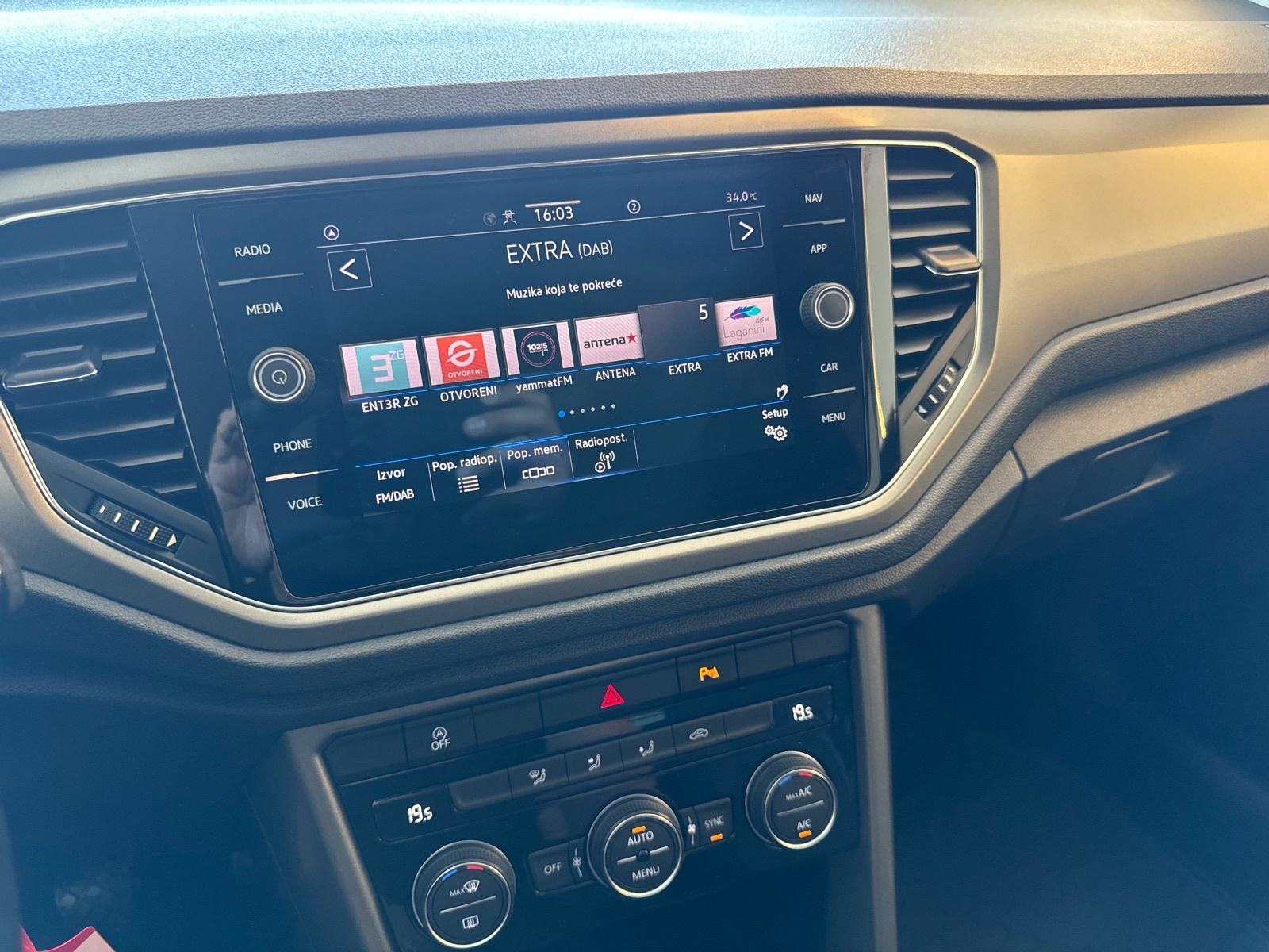 VW T-Roc 1,0 TSI Design 2021.; Nije uvoz; Xenon+LED; Alu; 1. vl.;, fotografija 20