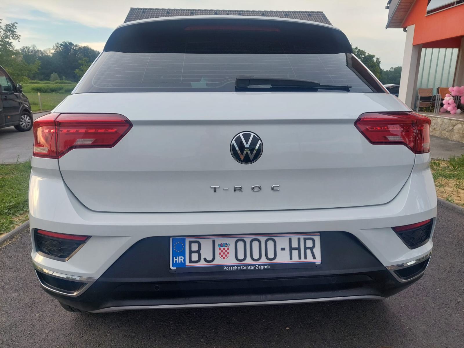 VW T-Roc 1.5TSI 110kw DSG Kupljen novi u HR,samo 42tkm!, fotografija 4