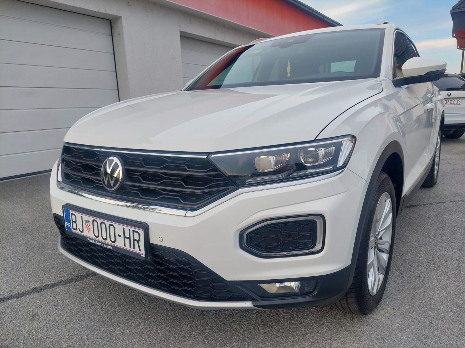 VW T-Roc 1.5TSI 110kw DSG Kupljen novi u HR,samo 42tkm!, fotografija 6