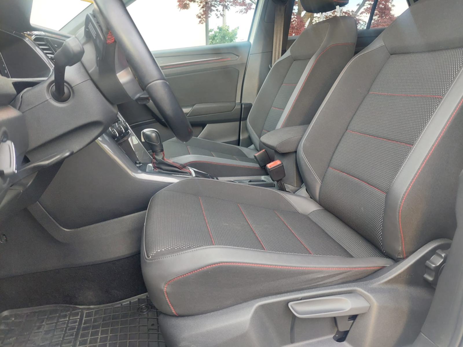 VW T-Roc 1.5TSI 110kw DSG Kupljen novi u HR,samo 42tkm!, fotografija 10
