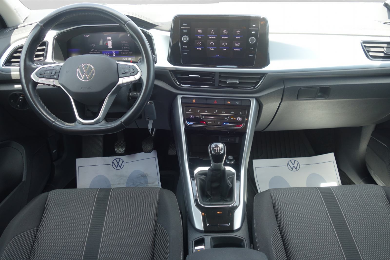 VW T-Roc 1,0 TSI Life, fotografija 11