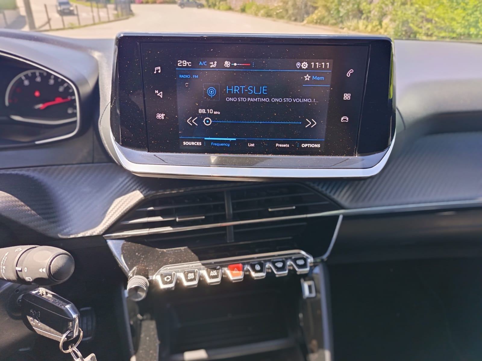 VW T-ROC 1.0 TSI Life, fotografija 10