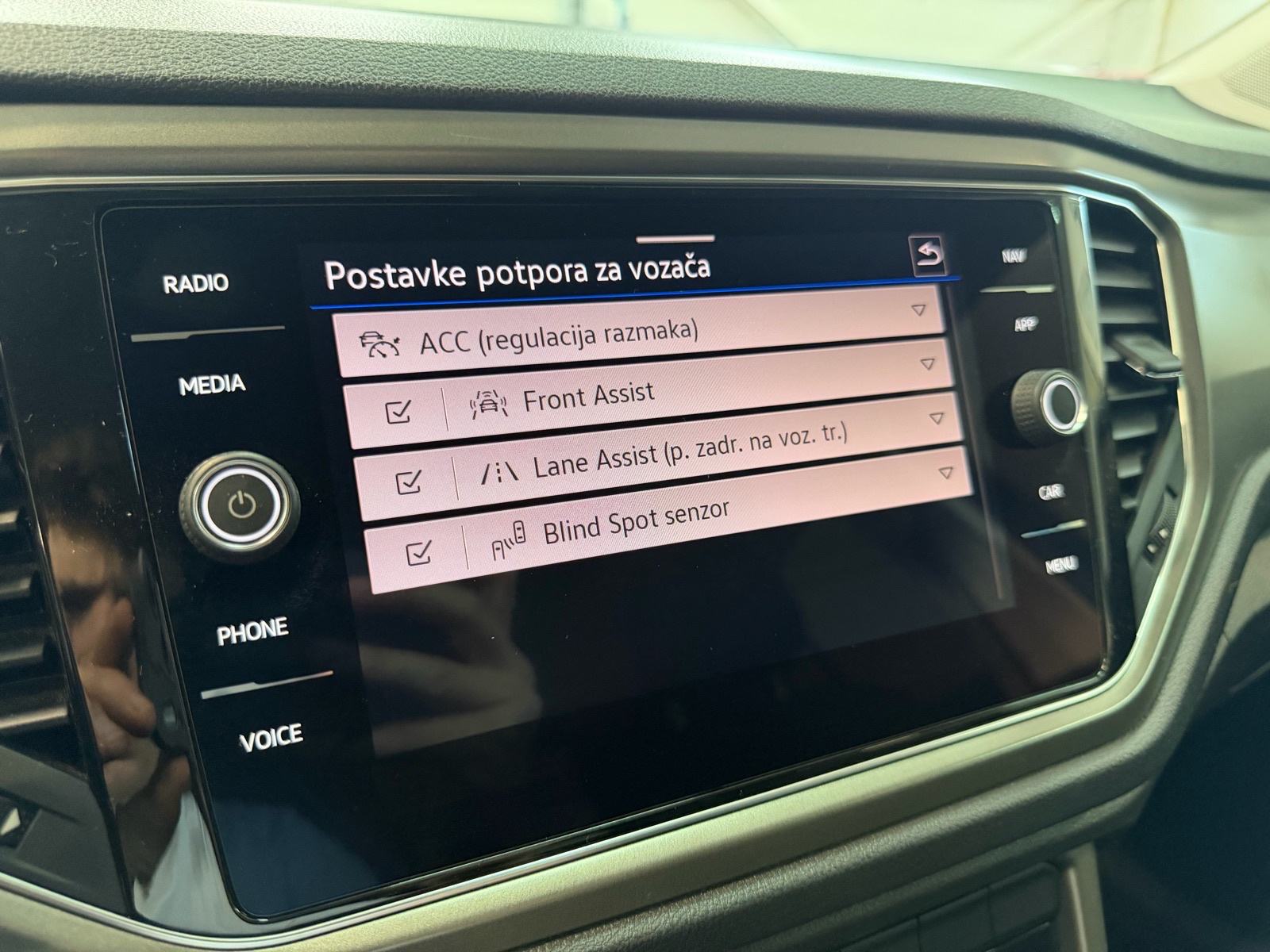 VW T-Roc 1,0 TSI *HR AUTO, REGISTRIRAN, 2 SETA, ACC, BLIND, LANE*, fotografija 19
