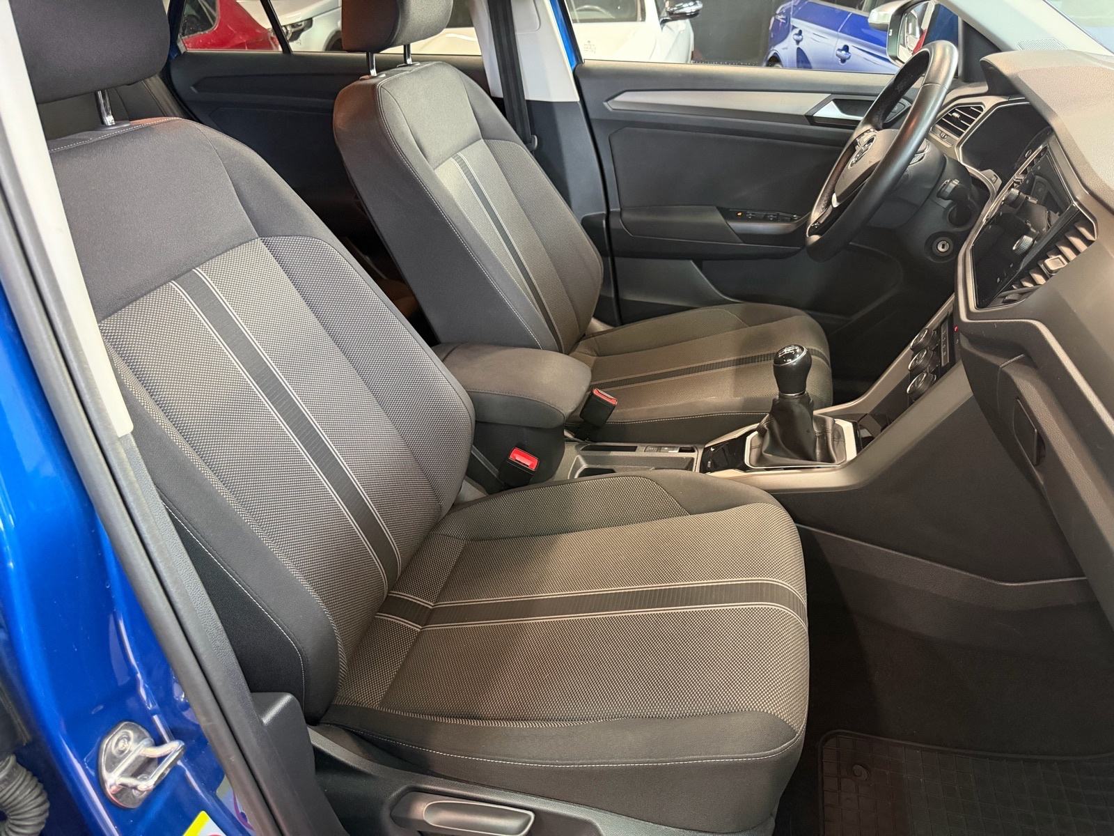 VW T-Roc 1,0 TSI *HR AUTO, REGISTRIRAN, 2 SETA, ACC, BLIND, LANE*, fotografija 13