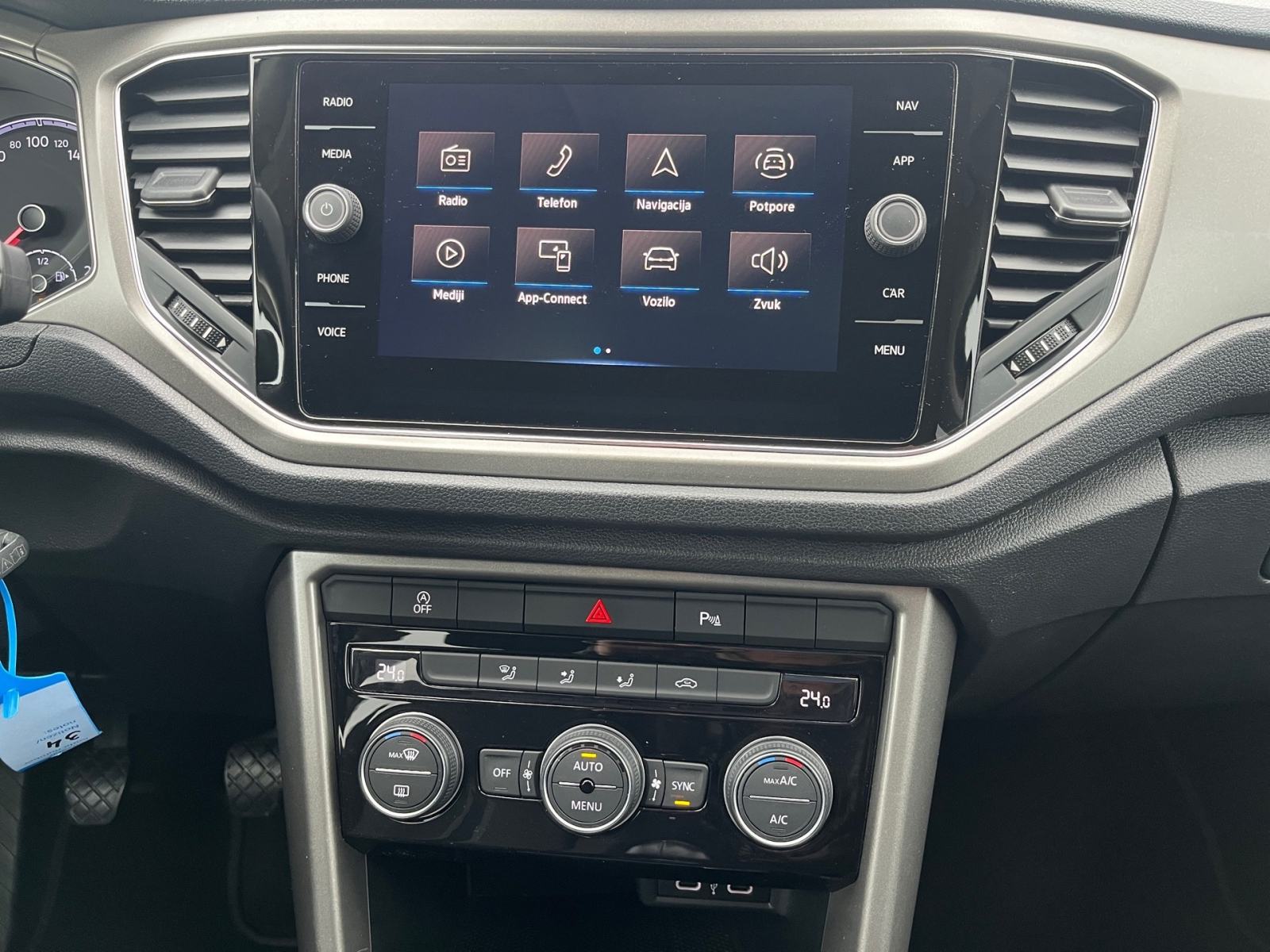 ✨VW T-Roc 1.0 TSI✨ | 110 KS |HR auto | Design | LED | App-Connect, fotografija 7